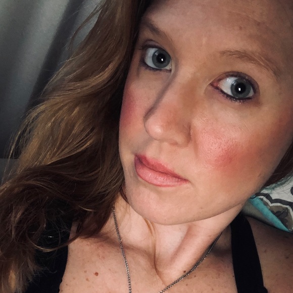 Meet your Posher, Christine - Picture 2 of 2